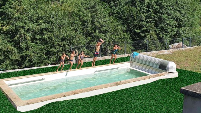 Piscine enfants ardeche gîte coulassou vacances